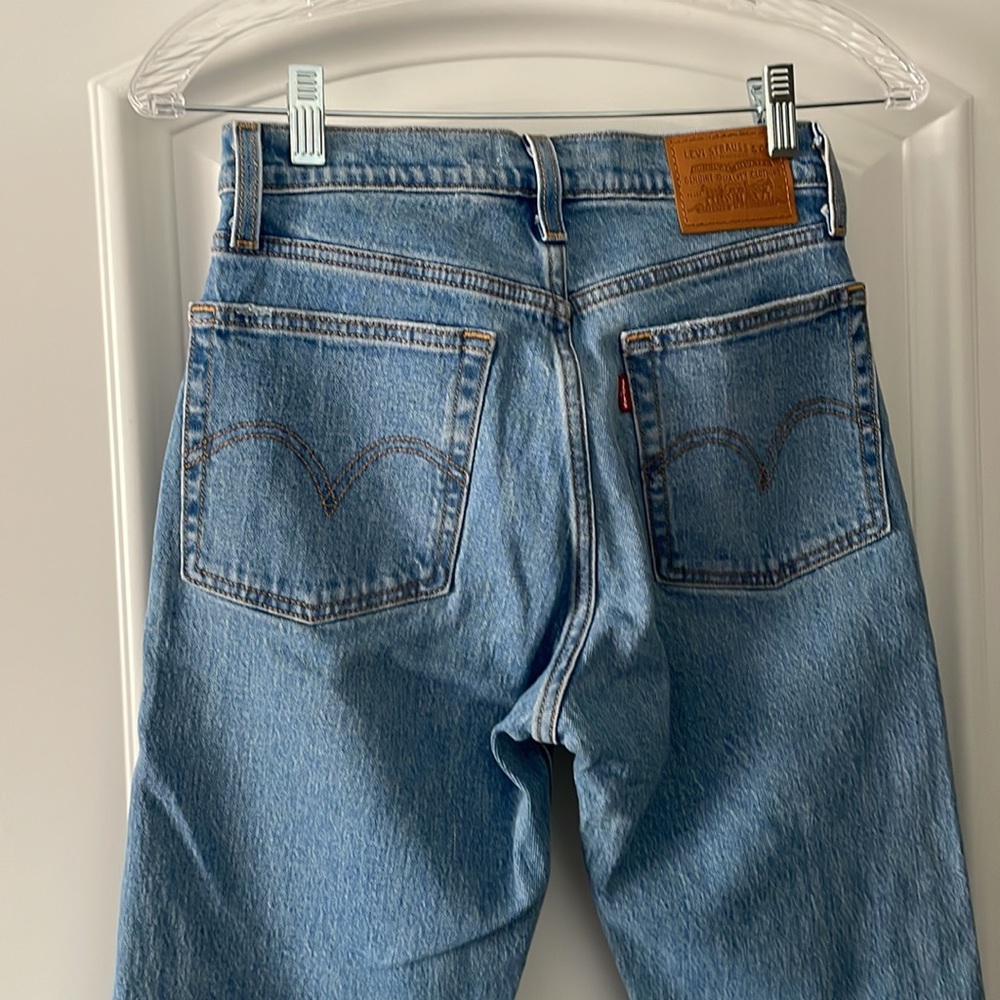 Levi’s wedgie straight jeans